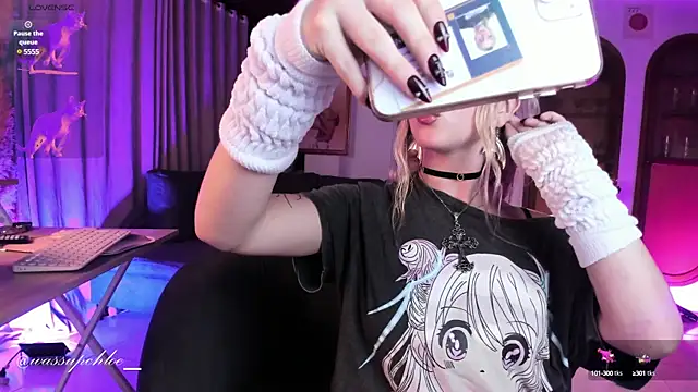 misschloe   online show from 25, 2, 2025