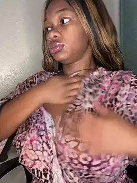 CharismaaBanx online show from 8, 12, 2024