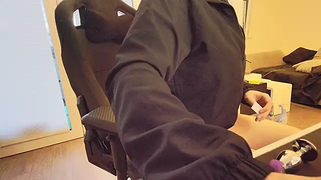 Hot ToyBoy6974 online show from 4, 1, 2025