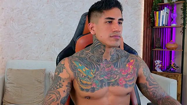 Snapshot of AdanReilly chatting on 26, 2, 2026 AdanReilly online show from 26, 2, 2026