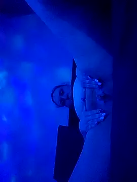 CurvySquirter69 online show from 25, 2, 2026