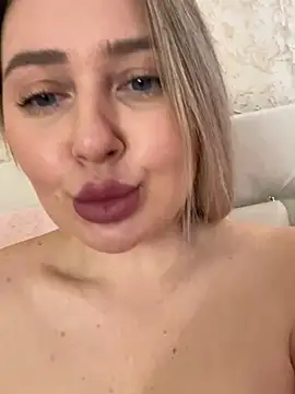 LadyLolyPop  online show from 26, 2, 2025