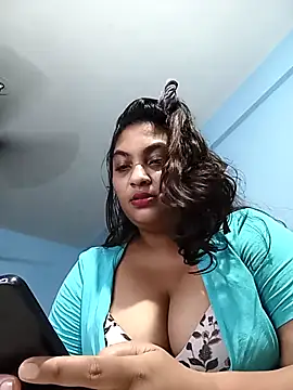 HottyOlly online show from 5, 10, 2025