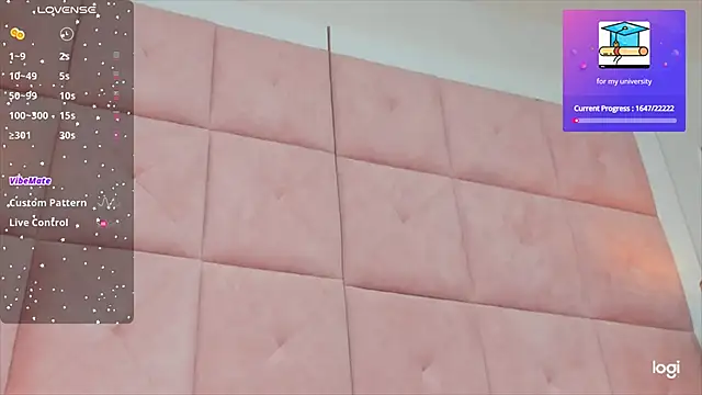 Snapshot of charlotte01__ chatting on 3, 2, 2025 charlotte01   online show from 3, 2, 2025