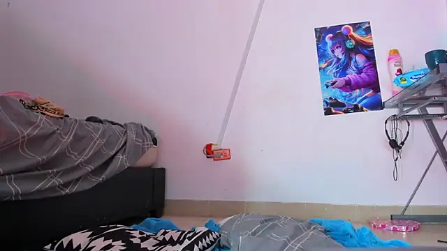 Emily Coper18 online show from 2, 3, 2025