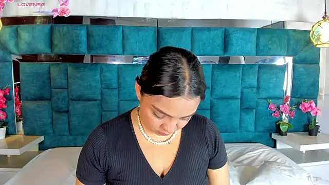 Snapshot of Abril_Gomez06 chatting on 12, 6, 2026 Abril Gomez06 online show from 12, 6, 2026