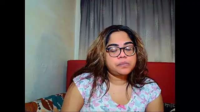 Snapshot of Indian_Lola00 chatting on 12, 7, 2026 Indian Lola00 online show from 12, 7, 2026