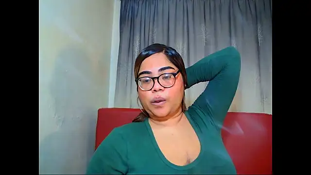 Snapshot of Indian_Lola00 chatting on 15, 7, 2026 Indian Lola00 online show from 15, 7, 2026
