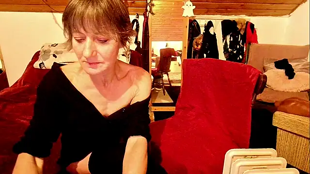 Hot Colettte online show from 24, 11, 2025