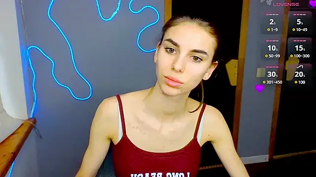 Snapshot of EmmyGreans chatting on 5, 2, 2025 EmmyGreans online show from 5, 2, 2025