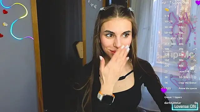 Snapshot of EmmyGreans chatting on 7, 3, 2025 EmmyGreans online show from 7, 3, 2025