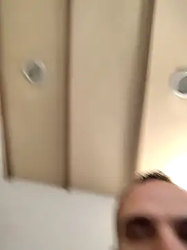 leon3875 online show from 31, 10, 2025