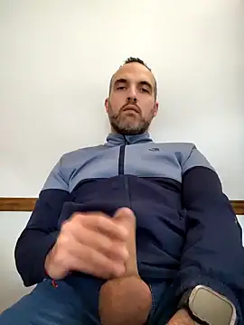 leon3875 online show from 18, 11, 2025