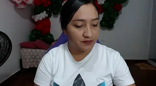 Saracutee1 online show from 13, 12, 2024