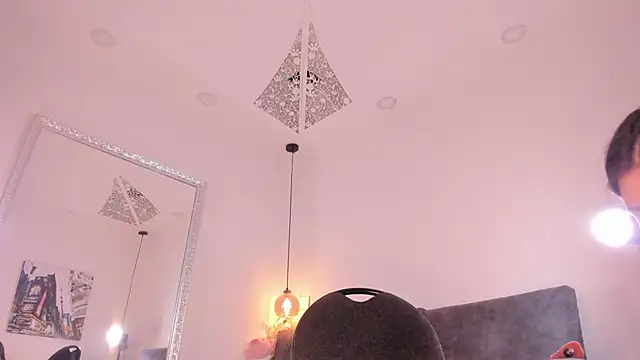 Isabella francoo online show from 21, 9, 2025