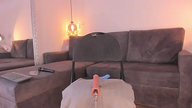 Isabella francoo online show from 15, 11, 2025