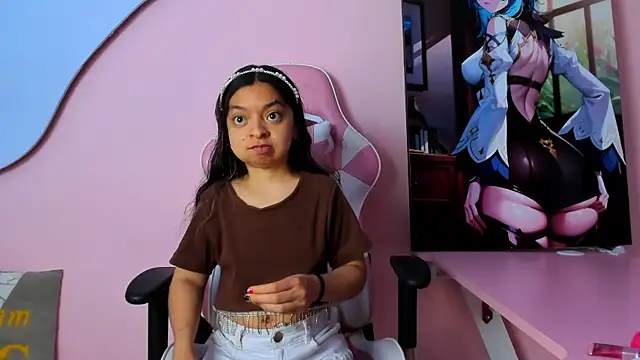 Snapshot of CharlotteMuller chatting on 6, 2, 2026 CharlotteMuller online show from 6, 2, 2026