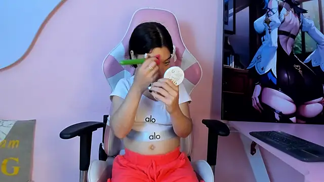 Snapshot of CharlotteMuller chatting on 13, 2, 2026 CharlotteMuller online show from 13, 2, 2026