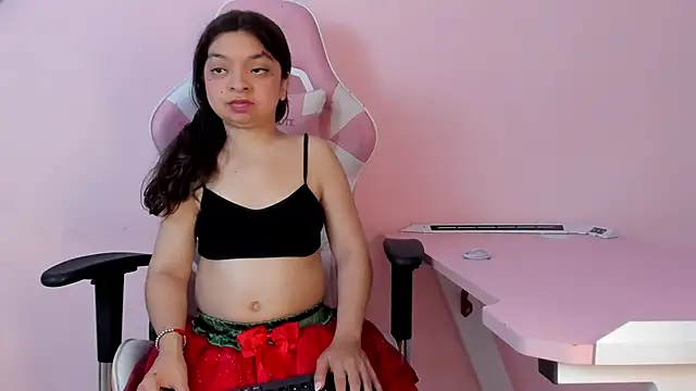 Snapshot of CharlotteMuller chatting on 18, 2, 2026 CharlotteMuller online show from 18, 2, 2026