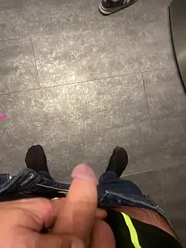 Snapshot of Edosxxl chatting on 14, 11, 2025 Edosxxl online show from 14, 11, 2025