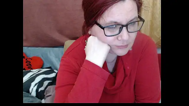 Snapshot of PlayfullMature chatting on 21, 4, 2026 PlayfullMature online show from 21, 4, 2026