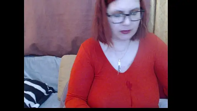 Snapshot of PlayfullMature chatting on 8, 5, 2026 PlayfullMature online show from 8, 5, 2026