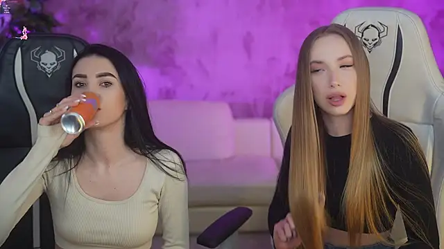 Tina Breeze online show from 20, 2, 2025