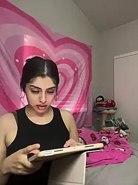 Snapshot of ThickerThanYoBitch chatting on 18, 1, 2025 ThickerThanYoBitch online show from 18, 1, 2025