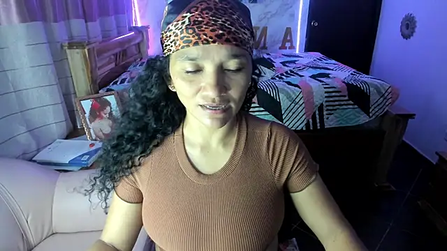 rayza mature 154 online show from 23, 2, 2025