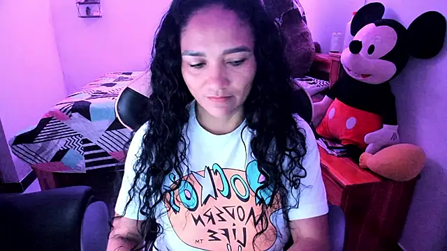 rayza mature 154 online show from 13, 3, 2026