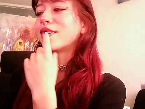 SuzzyyM online show from 19, 9, 2025