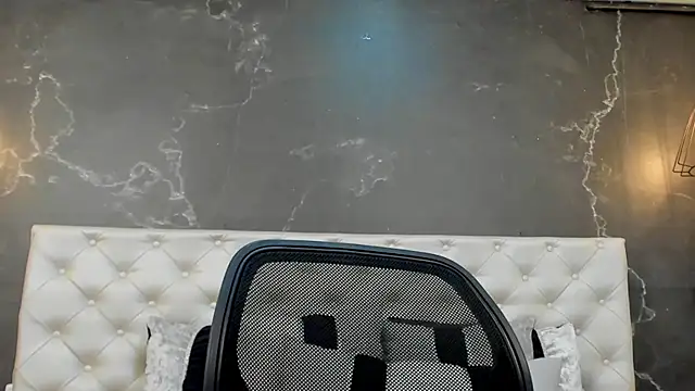 Snapshot of BruceDallas chatting on 12, 12, 2024 BruceDallas online show from 12, 12, 2024