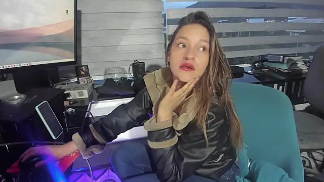 Snapshot of vanessabz chatting on 8, 6, 2026 vanessabz online show from 8, 6, 2026