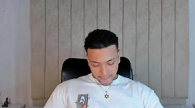 Snapshot of Stiven_collins chatting on 25, 12, 2024 Stiven collins online show from 25, 12, 2024