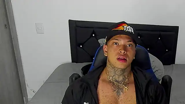Snapshot of Stiven_collins chatting on 24, 1, 2025 Stiven collins online show from 24, 1, 2025