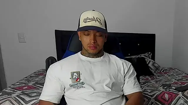 Snapshot of Stiven_collins chatting on 2, 2, 2025 Stiven collins online show from 2, 2, 2025