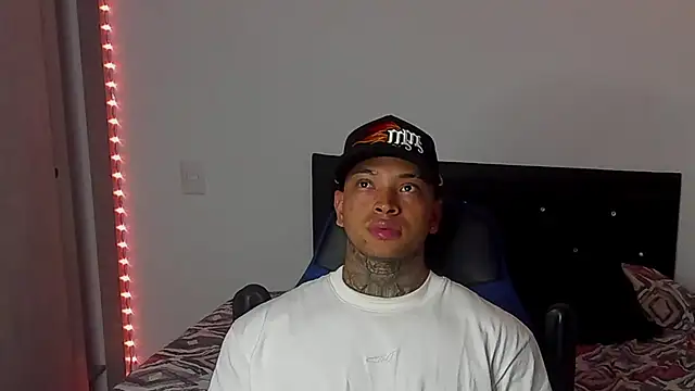 Snapshot of Stiven_collins chatting on 14, 2, 2025 Stiven collins online show from 14, 2, 2025