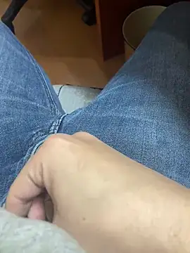 Snapshot of 114514hlove chatting on 31, 12, 2024 114514hlove online show from 31, 12, 2024