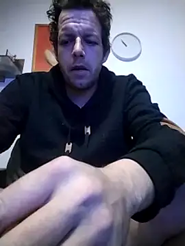 Knuffelstaaf123 online show from 2, 12, 2024