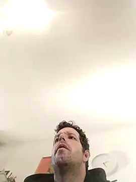 Knuffelstaaf123 online show from 18, 2, 2025