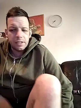 Knuffelstaaf123 online show from 7, 1, 2026