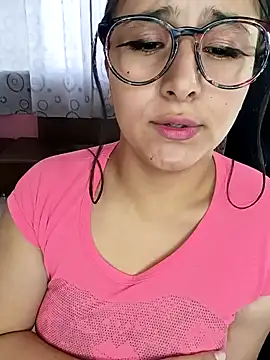 Snapshot of Cute_Penelope chatting on 20, 1, 2025 Cute Penelope online show from 20, 1, 2025