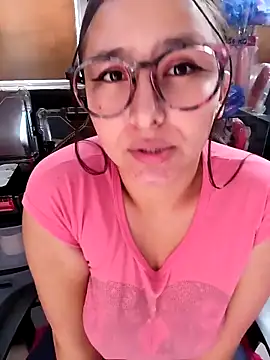 Snapshot of Cute_Penelope chatting on 11, 3, 2025 Cute Penelope online show from 11, 3, 2025
