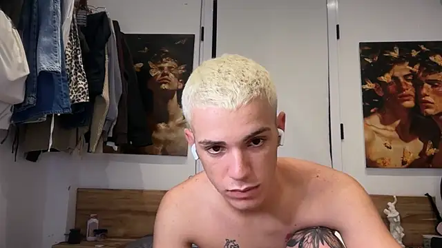 Snapshot of Cristian_Delgado chatting on 3, 2, 2026 Cristian Delgado online show from 3, 2, 2026