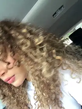 Snapshot of Lianh_Benett chatting on 20, 2, 2026 Lianh Benett online show from 20, 2, 2026