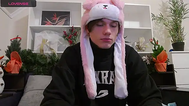 CalvinCay online show from 15, 12, 2024