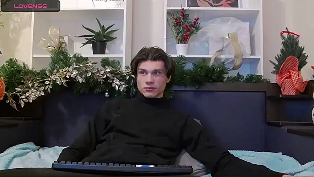 CalvinCay online show from 18, 12, 2024