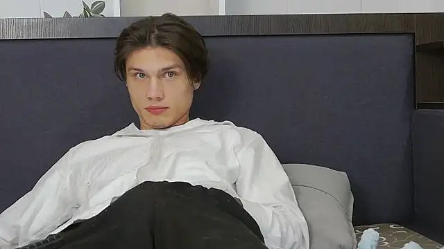 CalvinCay online show from 4, 1, 2025