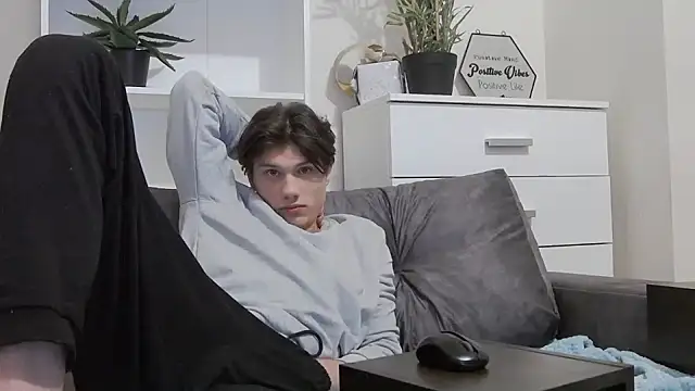 CalvinCay online show from 1, 2, 2025