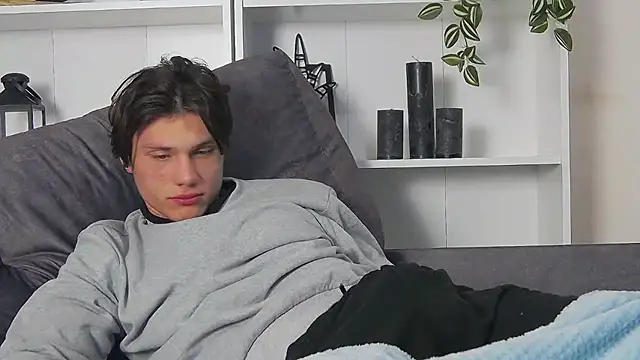 CalvinCay online show from 28, 2, 2025